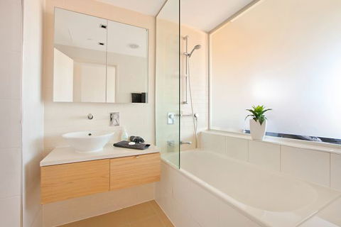 A Marina Vista - Accommodation Sunshine Coast 4